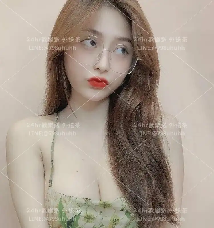 連江個工 Claire